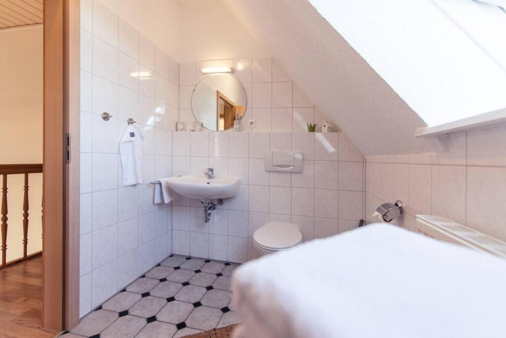Fachwerk-Ferienhaus, Ruhe Auf Dem Land, Haustiere Willkommen, Leihfahrraeder, 24-7 Check In Kirchlinteln Extérieur photo