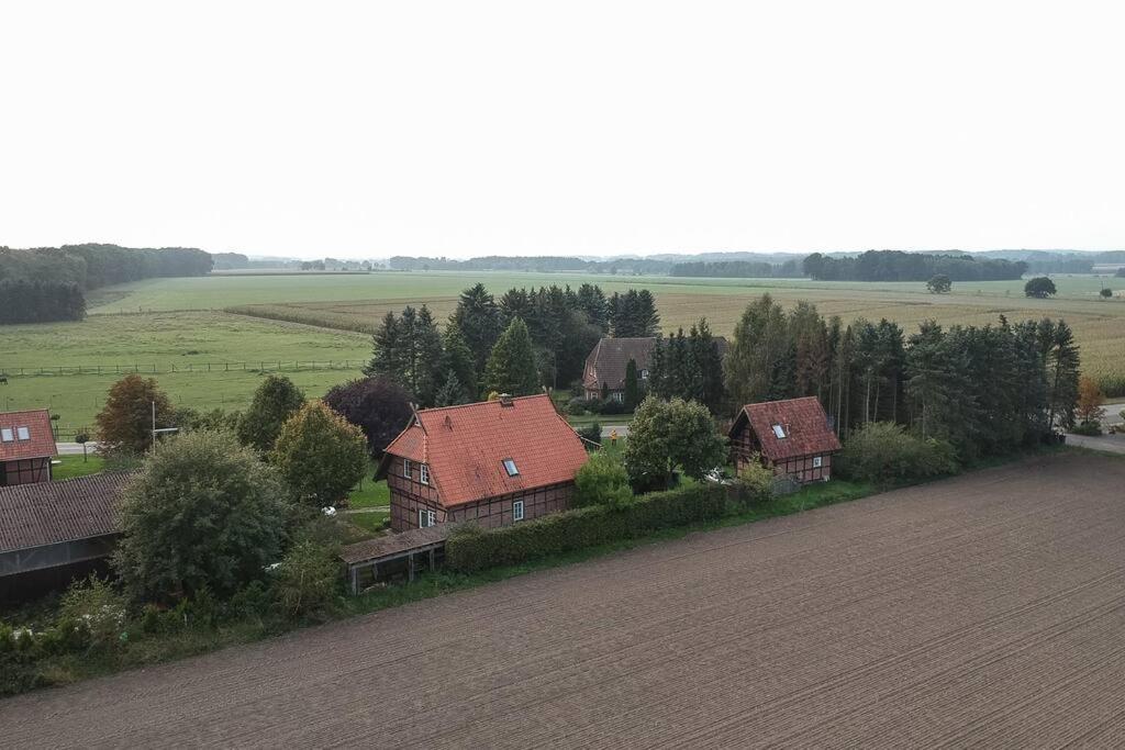Fachwerk-Ferienhaus, Ruhe Auf Dem Land, Haustiere Willkommen, Leihfahrraeder, 24-7 Check In Kirchlinteln Extérieur photo